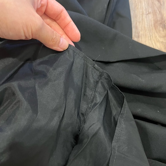 Vintage Valentino Black Skirt with pockets - Picture 8 of 8